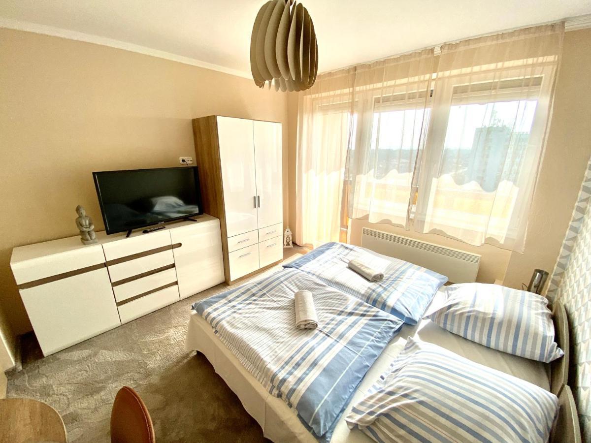 Aqua Blue Apartmanok - Siófok Extérieur photo