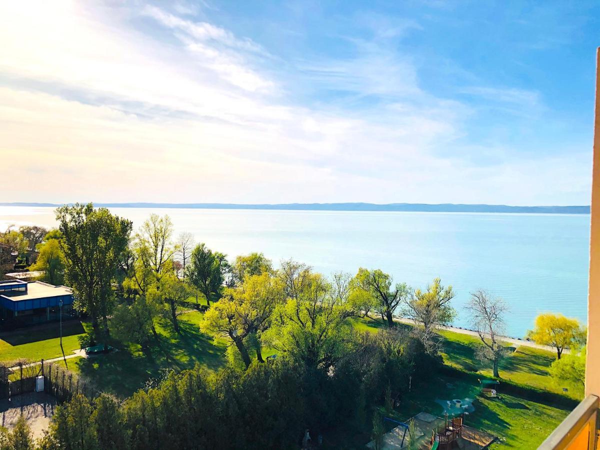 Aqua Blue Apartmanok - Siófok Extérieur photo
