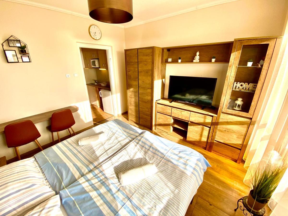 Aqua Blue Apartmanok - Siófok Extérieur photo