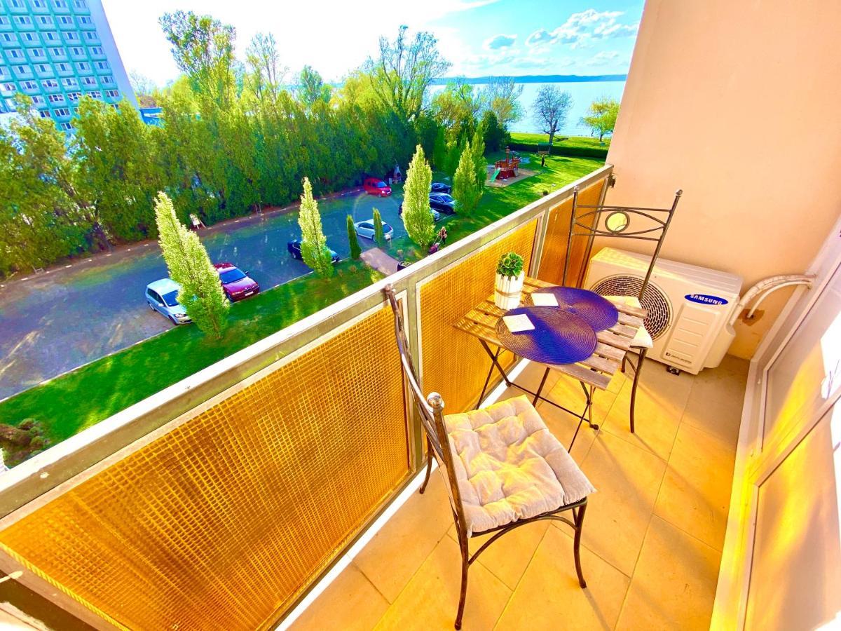Aqua Blue Apartmanok - Siófok Extérieur photo