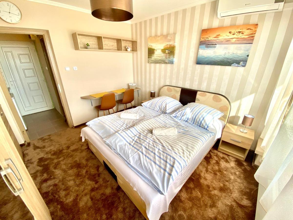 Aqua Blue Apartmanok - Siófok Extérieur photo
